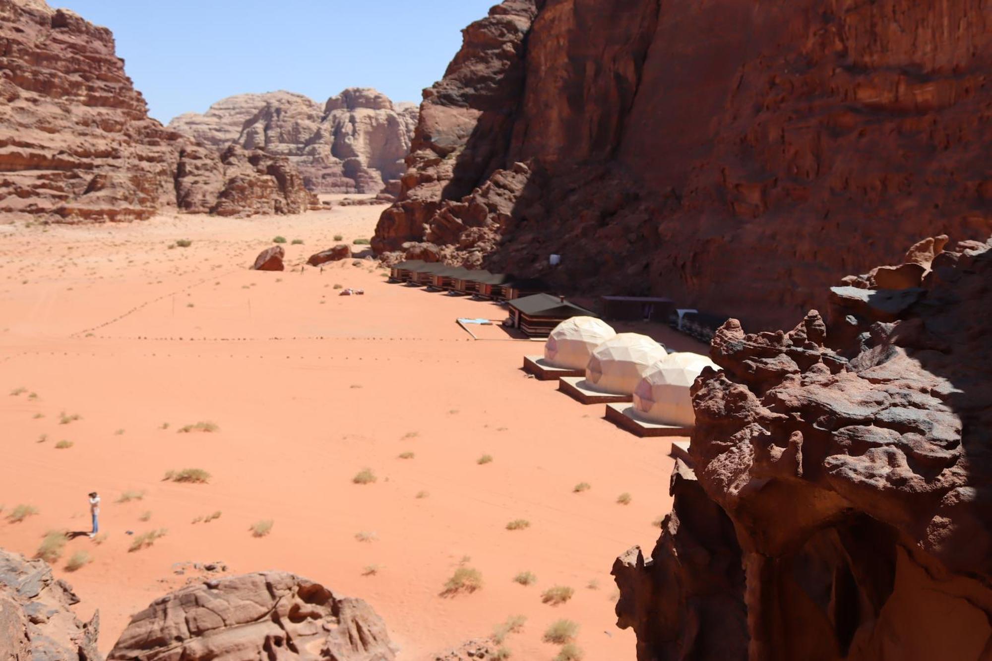 Wadi Rum Bubble Camp & Tour Exteriér fotografie