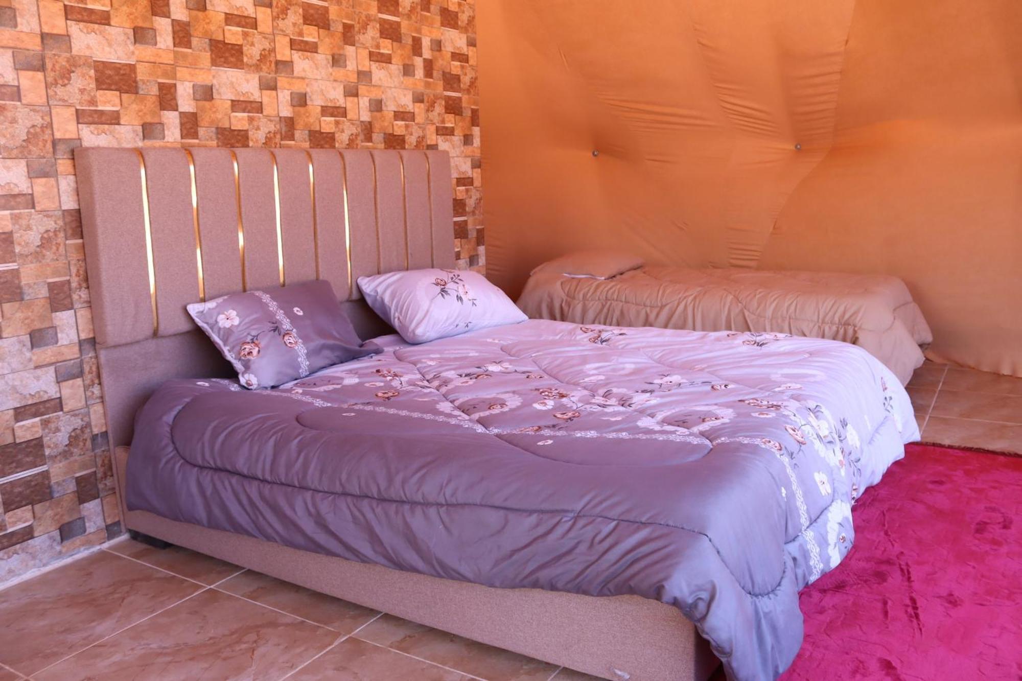 Wadi Rum Bubble Camp & Tour Exteriér fotografie