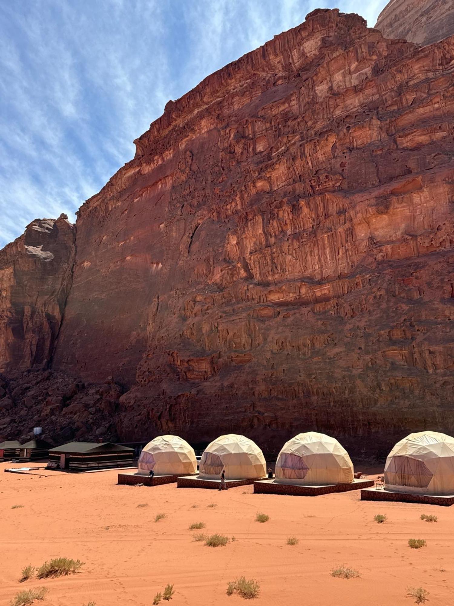 Wadi Rum Bubble Camp & Tour Exteriér fotografie